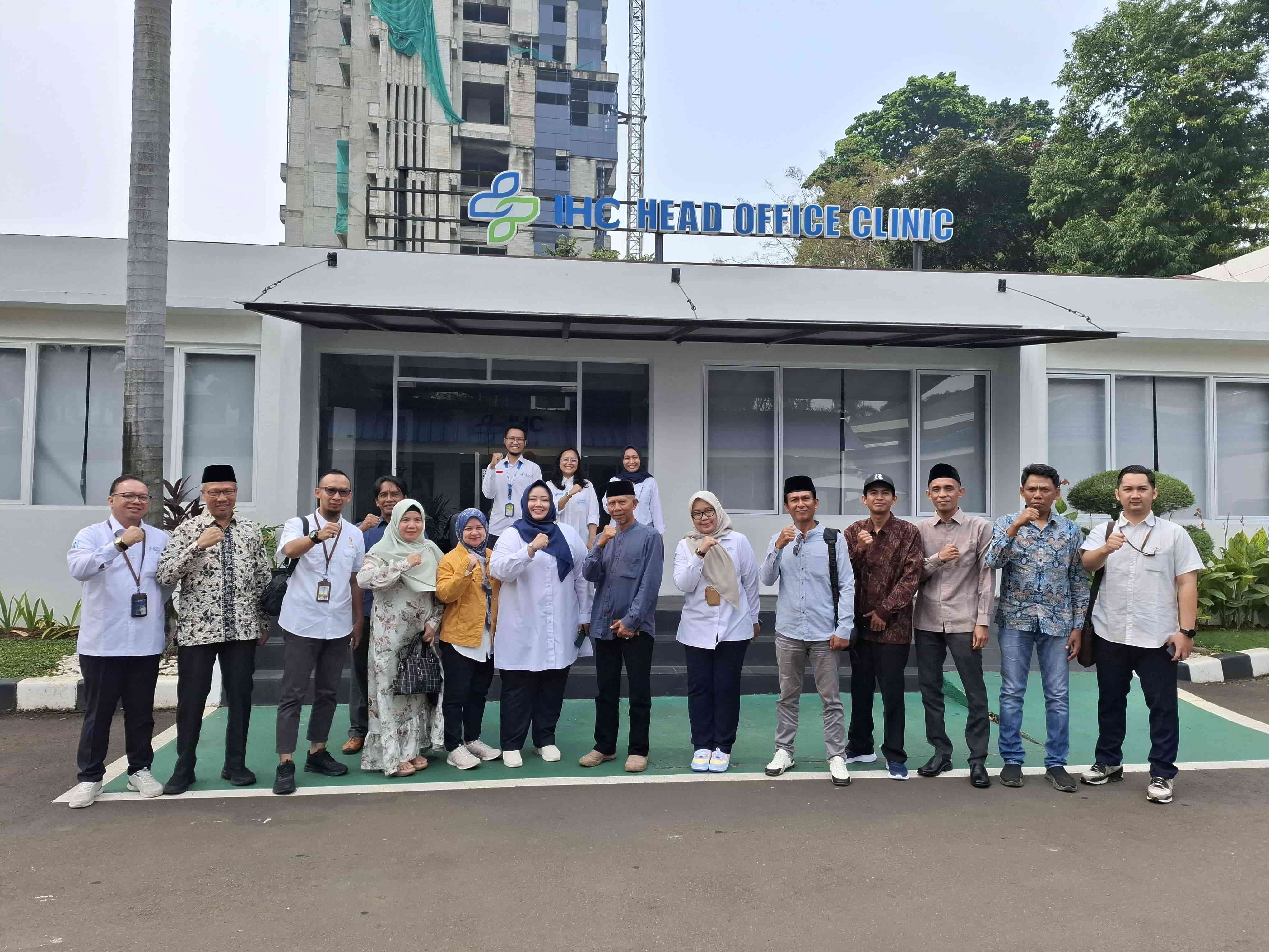 Kunjungan Yayasan Pondok Pesantren Qamarul Huda Bagu ke Klinik Pertamina IHC Dalam Rangka Rencana Pembangunan Klinik di Lombok