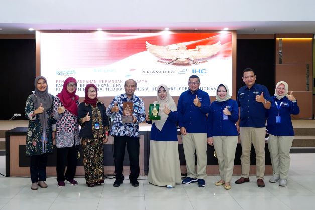 Komitmen Tingkatkan Kualitas Kesehatan di Indonesia, IHC Jalin Kerjasama dengan Fakultas Kedokteran Universitas Sebelas Maret